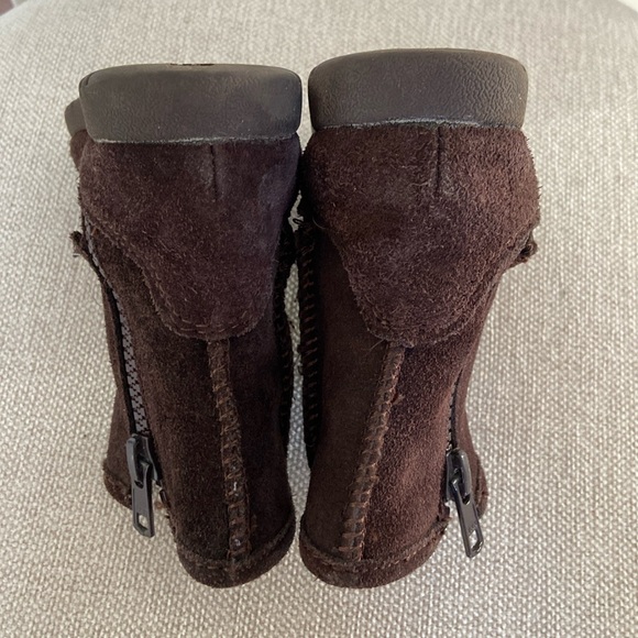 Circo Brown Genuine Suede Zippered Toddler Boots - Picture 8 of 11